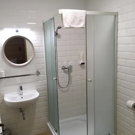 Guest house Nautilus Etterem Es Panzio 3*