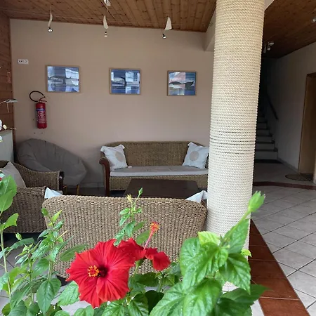 Nautilus Etterem Es Panzio Guest house