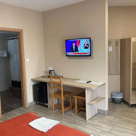 Guest house Nautilus Etterem Es Panzio 2*