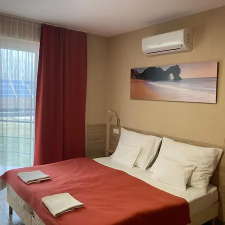 Nautilus Etterem Es Panzio Guest house 3*