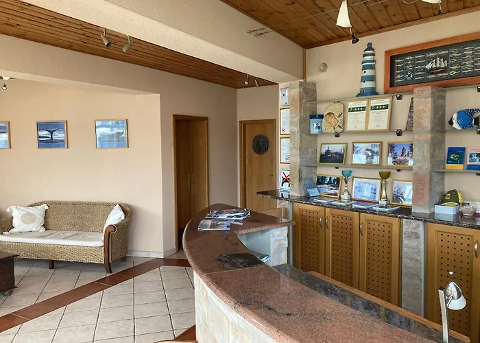 Nautilus Etterem Es Panzio 3* Дабаш